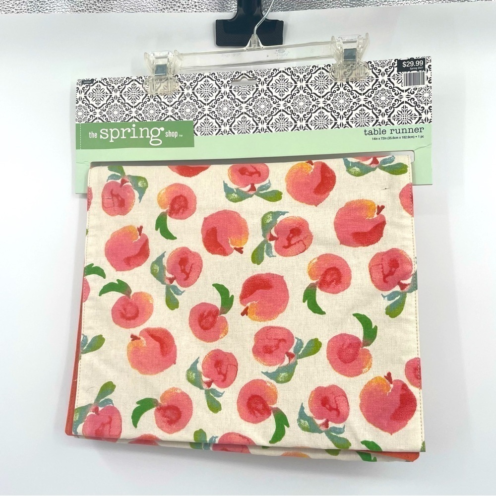 NWT Hobby Lobby “The Spring Shop” Peach Print Table Runner – 14"x72"
